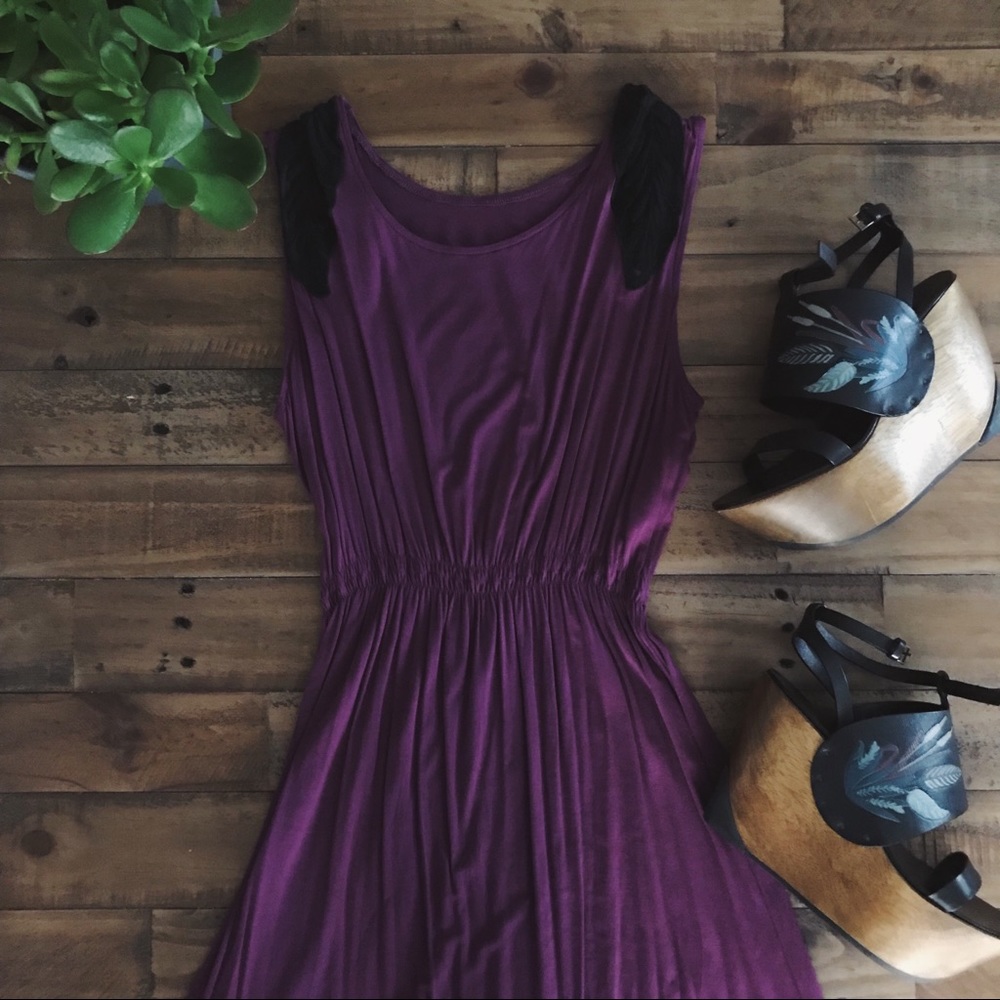 Sleeveless Dress with Lace Detail | Size S